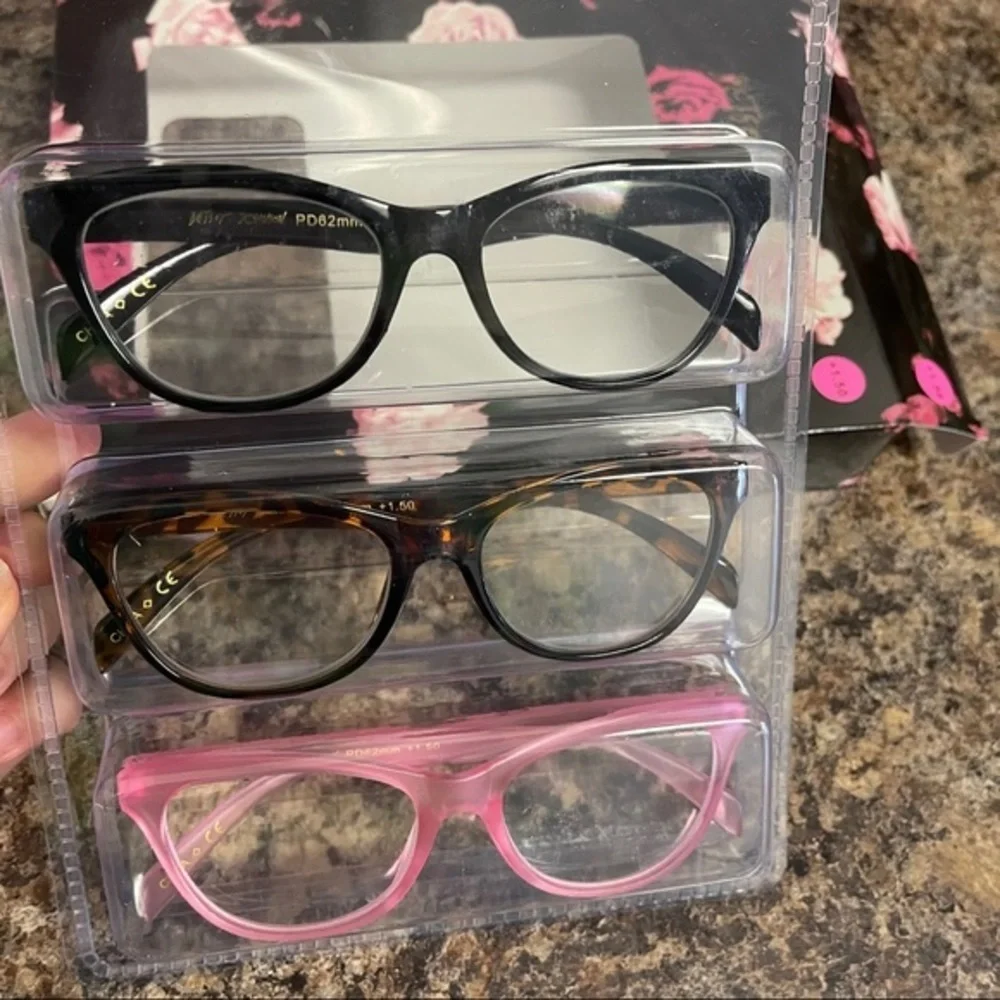 NIB BETSEY JOHNSON 3PCK READING GLASSES SET